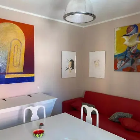Casa In Centro Storico A * Carrara