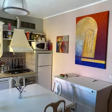 Casa In Centro Storico A Apartment Carrara
